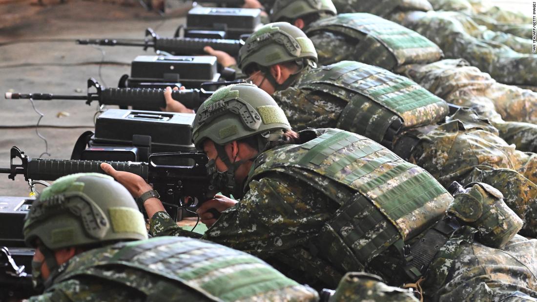 台湾：俄罗斯入侵乌克兰引发了对其准备与中国对抗的担忧。