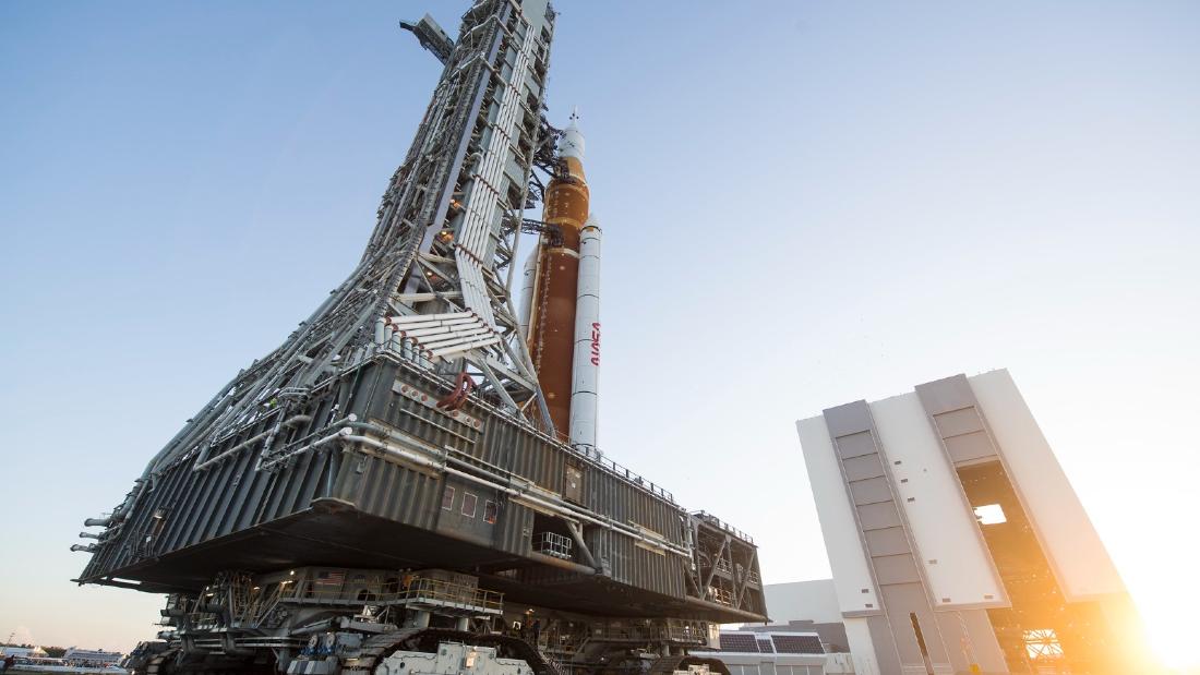 La Nave Espacial Que Llevará Al Ser Humano De Regreso A La Luna Al Fin Vio La Luz Del Sol Cnn 1448