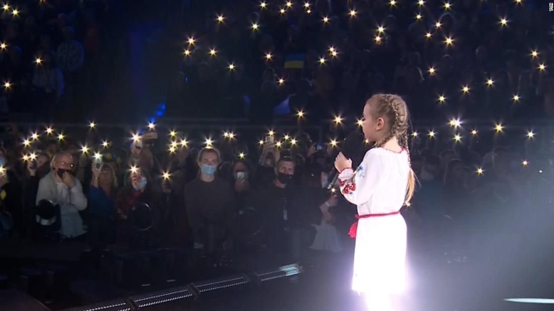 Girl who sang 'Let It Go' from bomb shelter sings Ukrainian national anthem for thousands