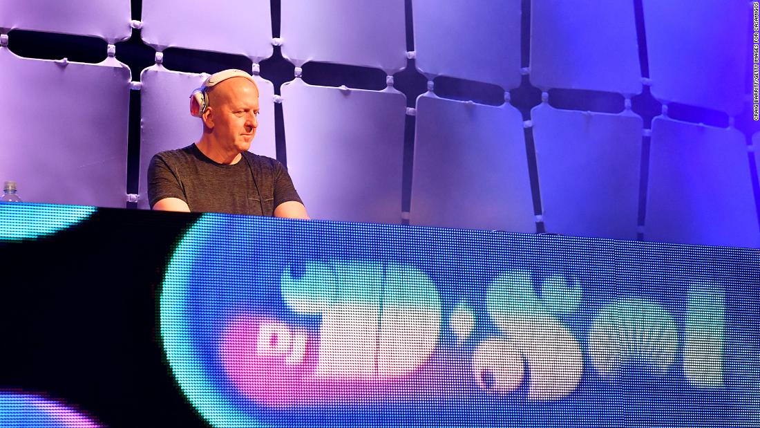 DJ D-Sol out! Goldman Sachs CEO steps away from controversial spinning gig CNN.com – RSS Channel