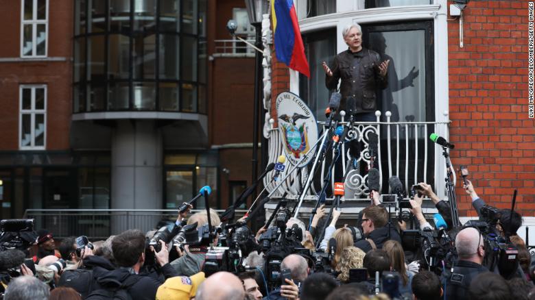 Wikileaks founder Julian Assange set to marry in UK prison