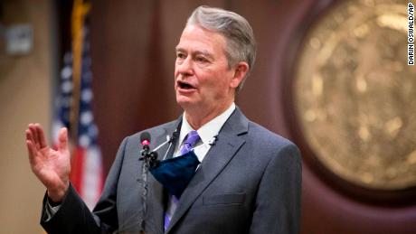Idaho governor signs bill modeled after Texas&#39; new abortion law