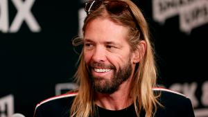CLEVELAND, OHIO - OCTOBER 30: Taylor Hawkins of Foo Fighters attends the 36th Annual Rock &amp; Roll Hall Of Fame Induction Ceremony at Rocket Mortgage Fieldhouse on October 30, 2021 in Cleveland, Ohio. (Photo by Arturo Holmes/Getty Images for The Rock and Roll Hall of Fame)