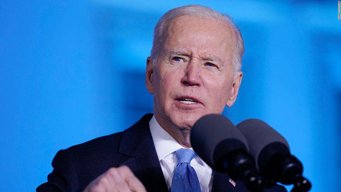 Biden says he was ‘expressing my outrage’ but not making a policy change when he said Putin ‘cannot remain in power’ – CNN