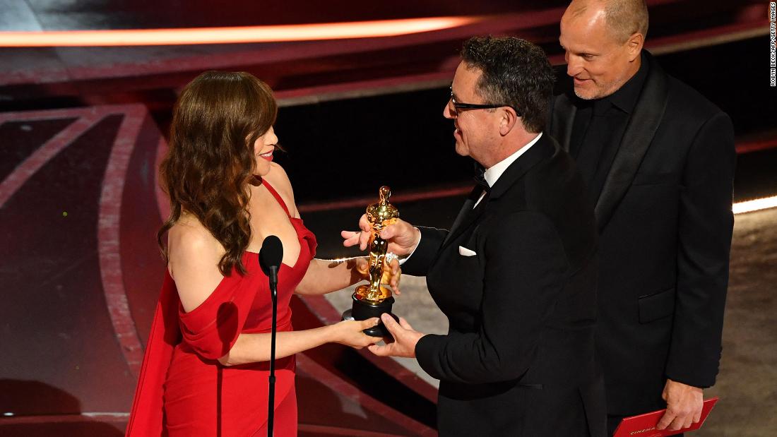 Rosie Perez presents Greig Fraser with the best cinematography Oscar for &quot;Dune.&quot; The sci-fi movie dominated many of the technical categories on Sunday night, including best sound, best film editing and best visual effects.