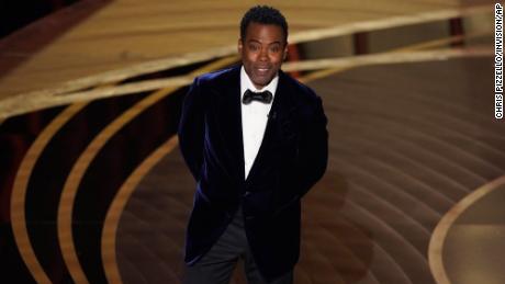 Chris Rock n'inculpe pas Will Smith pour la gifle aux Oscars