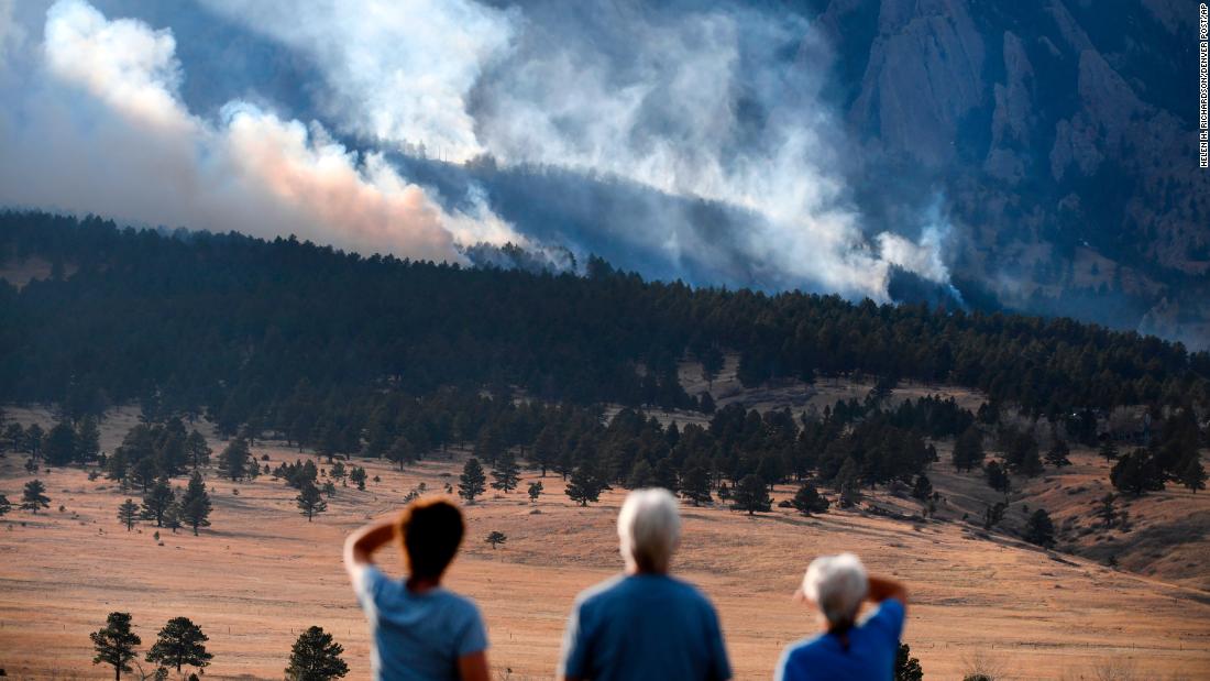 Evacuation orders for 8000 homes are lifted after a Colorado wildfire torches parts of the Boulder area – CNN