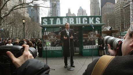 Howard Schultz em 2008, a primeira vez que voltou à Starbucks como CEO. 