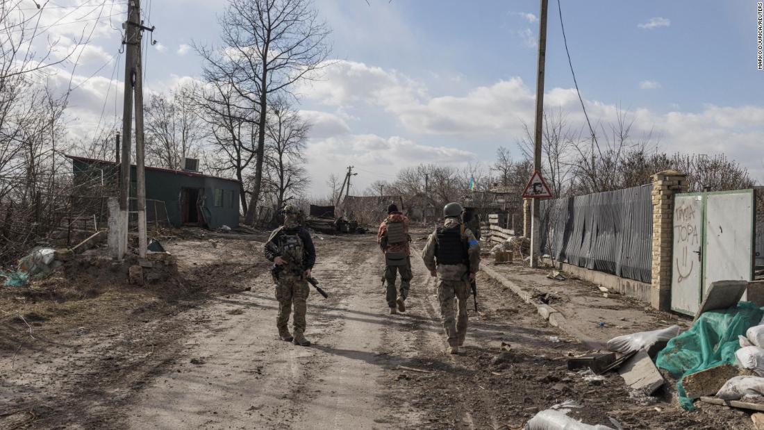 روسيا تغزو أوكرانيا وتخلي ماريوبول تحت التهديد