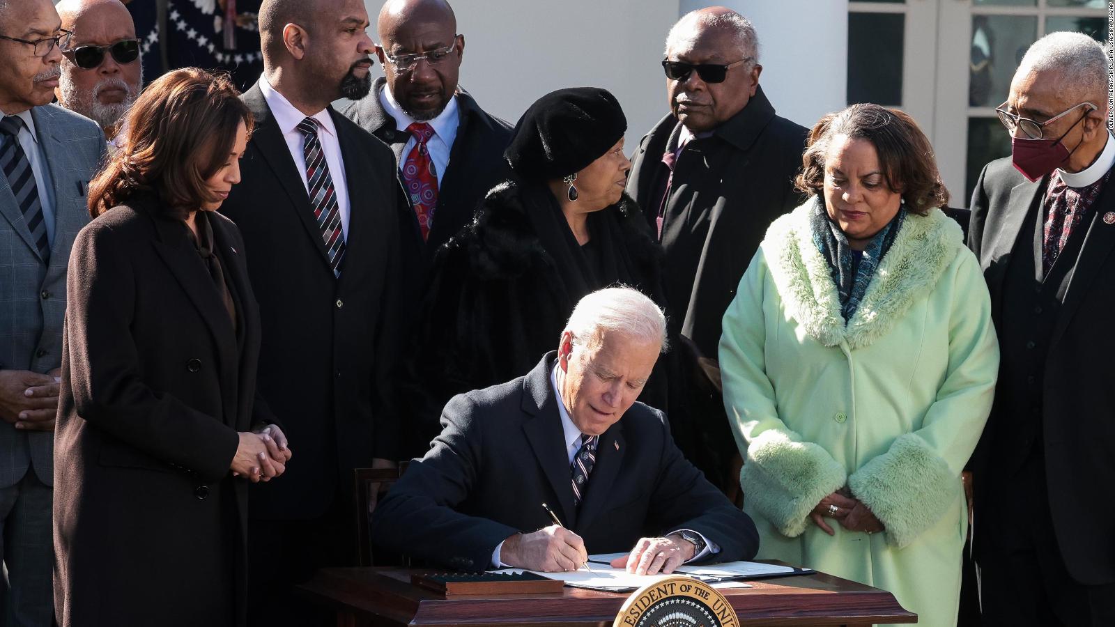 Emmett Till Antilynching Act Biden Signs Bill Making Lynching A Federal Hate Crime Into Law