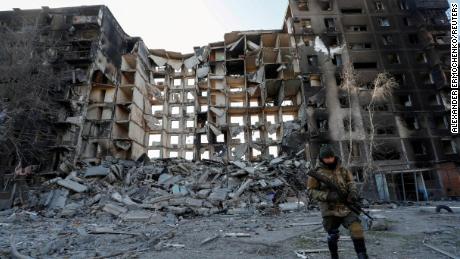 Russian bombardment of Ukrainian cities blunts hopes of swift breakthrough