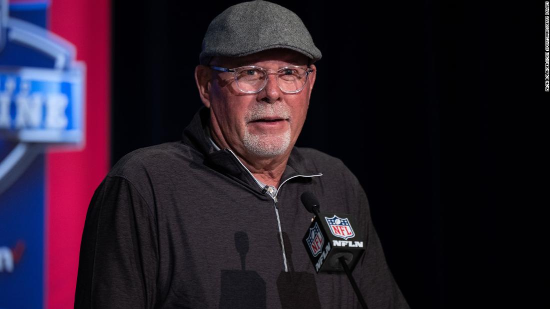 Tampa Bay Buccaneers head coach Bruce Arians is stepping down and will join front office team says – CNN