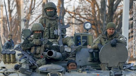 Russland sagt, seine Armee formiere sich neu.  Als nächstes könnte ein verstärkter Angriff auf die Ostukraine folgen