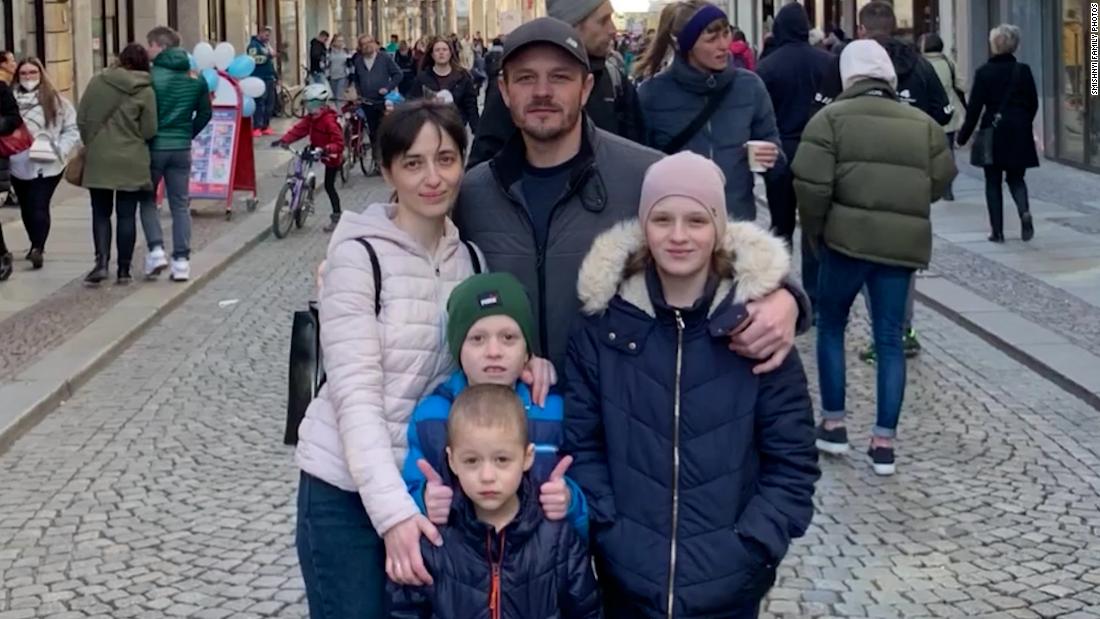 Ukrainian family finds new home in US after traveling through Mexico – CNN Video