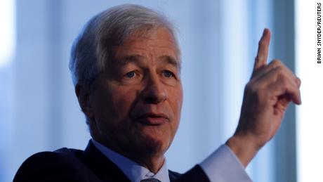 Jamie Dimon: The war in Ukraine will slow the economy and it could &#39;easily get worse&#39;