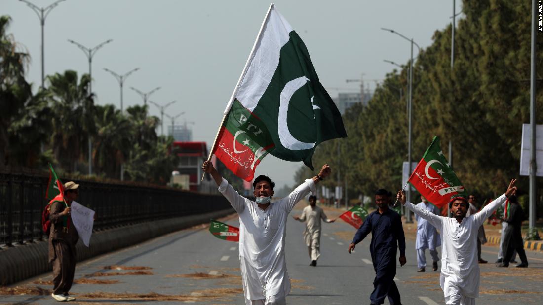 Imran Khan: Pakistan's Top Court Rules That Blocking A No-confidence ...