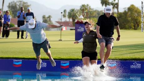 Jennifer Kupcho celebrated her first LPGA title by jumping into Poppie&#39;s Pond.