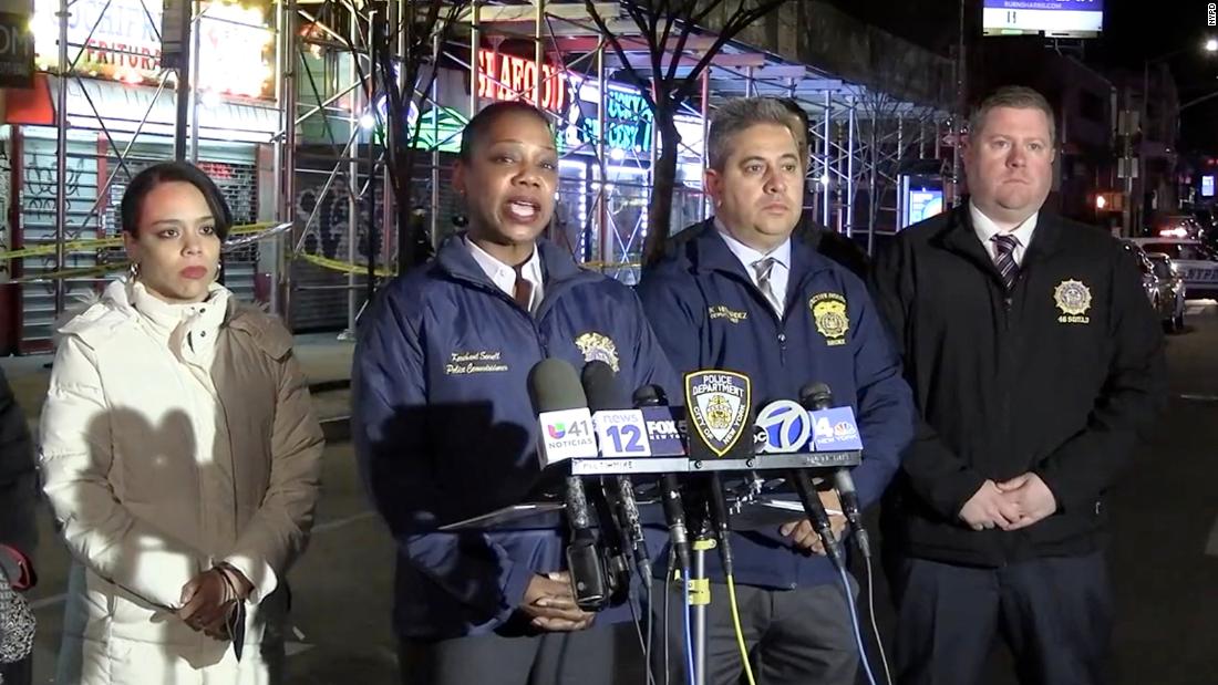 Bronx New York Shooting 2 Arrested Over Fatal Shooting Of Innocent Bystander Cnn 