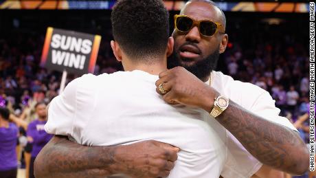 LeBron James watched on as his team were beaten for the seventh consecutive time.