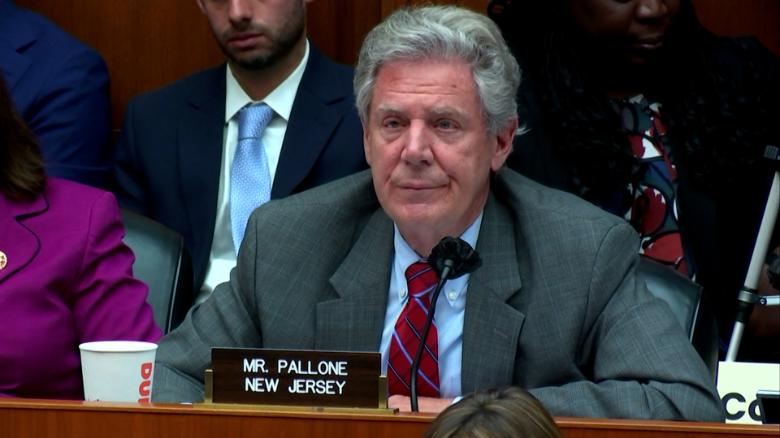 Watch Congress members question oil executives about sky-high gas prices