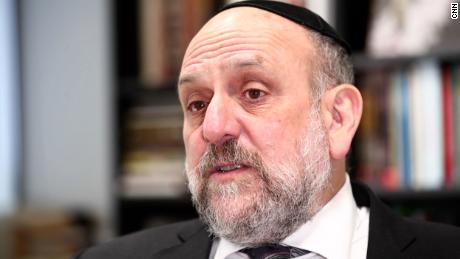 El rabino Michael Schudrich dijo que el recuerdo del Holocausto incitó a los judíos a ayudar a los ucranianos.