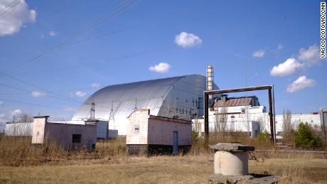 Ukrainian National Guardsmen were detained by Russian soldiers in Chernobyl&#39;s own underground nuclear bunker.