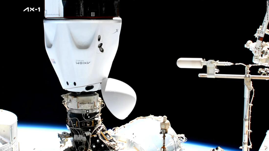 Lancement de SpaceX : une mission touristique s’amarre à la Station spatiale internationale.  Voici tout ce que vous devez savoir