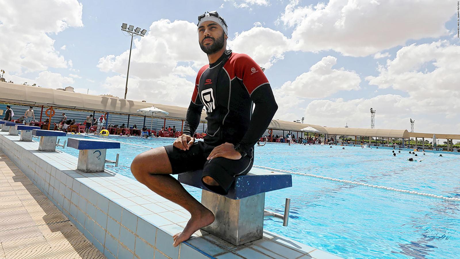 Egyptian Swimmer Breaks Two Guinness World Records After Losing His Leg Cnn