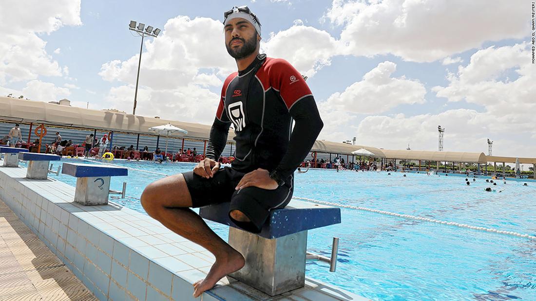 Egyptian swimmer breaks world records