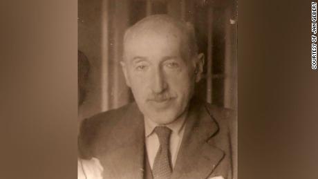 Julian Poznański, el bisabuelo de Jan Gebert, sobrevivió al Holocausto cuando los polacos lo ocultaron.