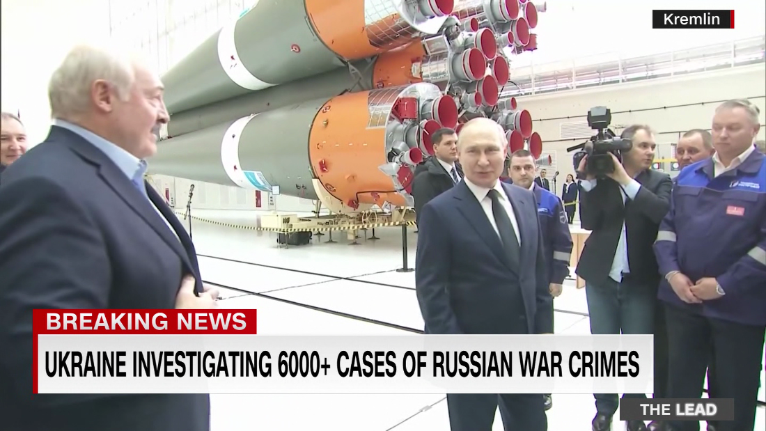 Putin lies, saying the atrocities in Bucha are “fake,” as CNN visits a mass grave and sees the horrors firsthand – CNN Video
