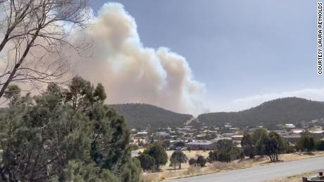 Wildfire forces evacuations and damages homes in New Mexico