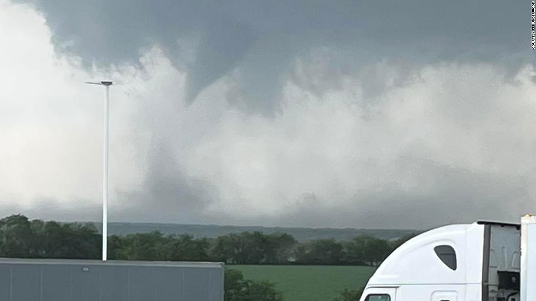 Tornado that injured 23 in Texas was an EF-3 with 165 mph winds, National Weather Service says 
