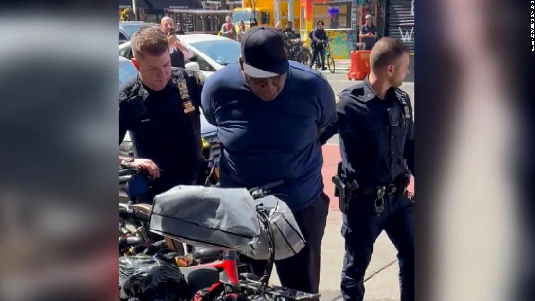 Watch Video Shows Subway Shooting Suspect Arrested Cnn Video 6473