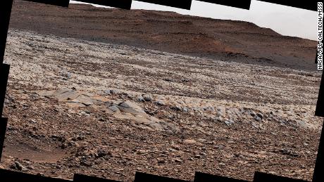 Curiosity rover comes up against dangerous 'scaly'  land on mars