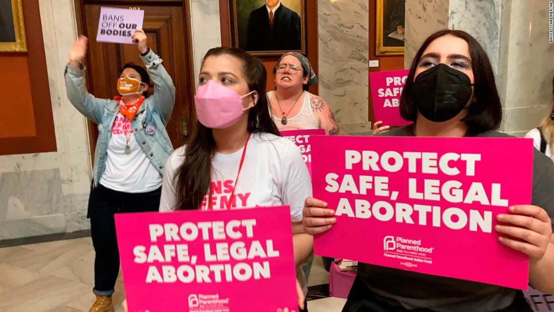 Kentucky legislature overrides Beshear's veto of abortion bill - CNNPolitics