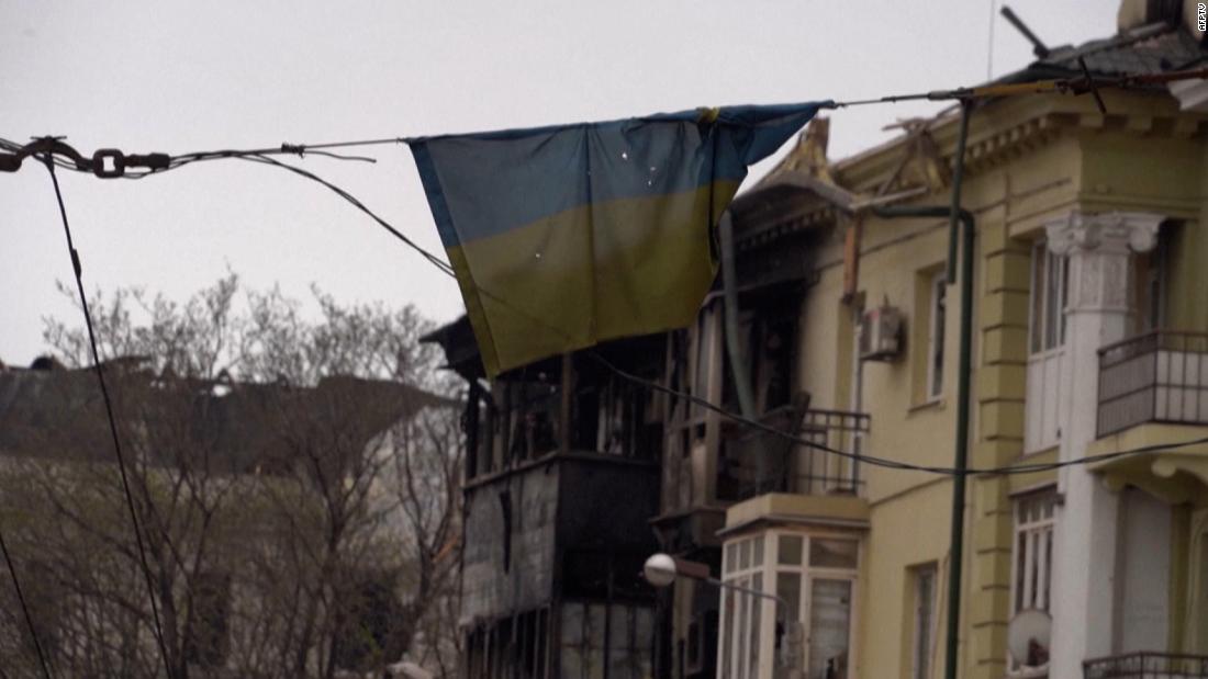 Video: Ukrainian officials hold up battered city of Mariupol as symbol of heroic fight – CNN Video