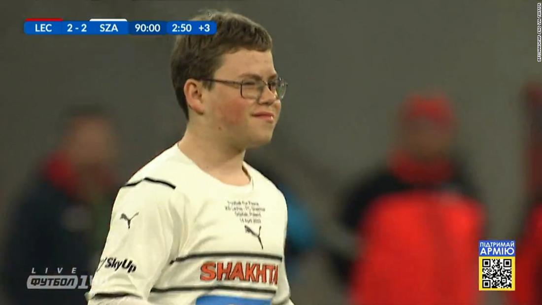 12-year-old Ukrainian refugee from Mariupol scores goal in Shakhtar Donetsk charity match