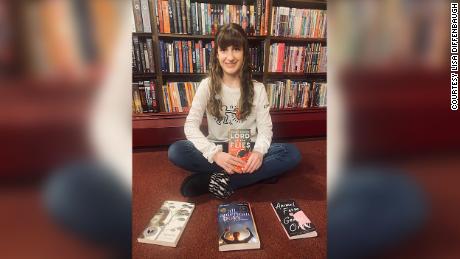 Joslyn Diffenbaugh, an 8th grader from Kutztown, Pennsylvania, started a banned book club after reading about banning efforts around the country.