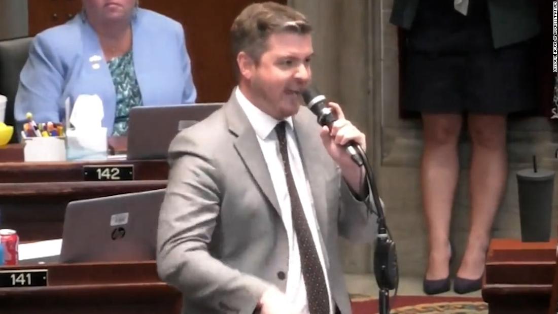 Gay Missouri lawmaker confronts colleague: ‘Gentlemen, I am not afraid of you anymore’ – CNN Video