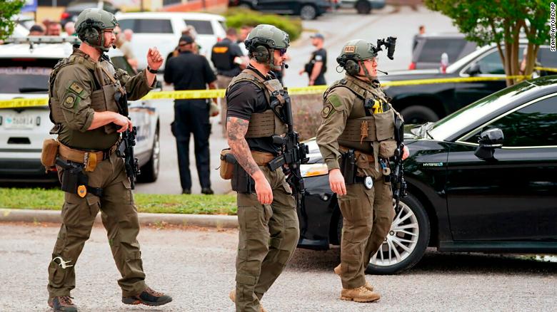 2 house parties, an Easter fete and a mall were among the sites of at least 10 weekend US mass shootings