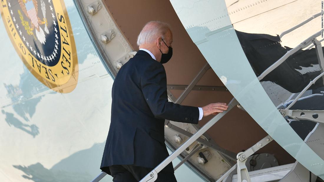 Biden issues clarification after confusing mask mandate with Title 42