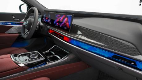 BMW i7 electric car unveiled