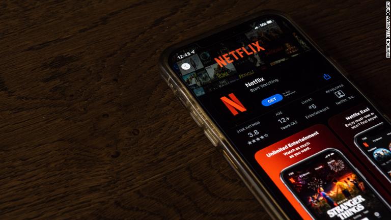 Netflix puede tomar medidas drásticas contra compartir cuentas y contraseñas.  ¿Qué significa esto?