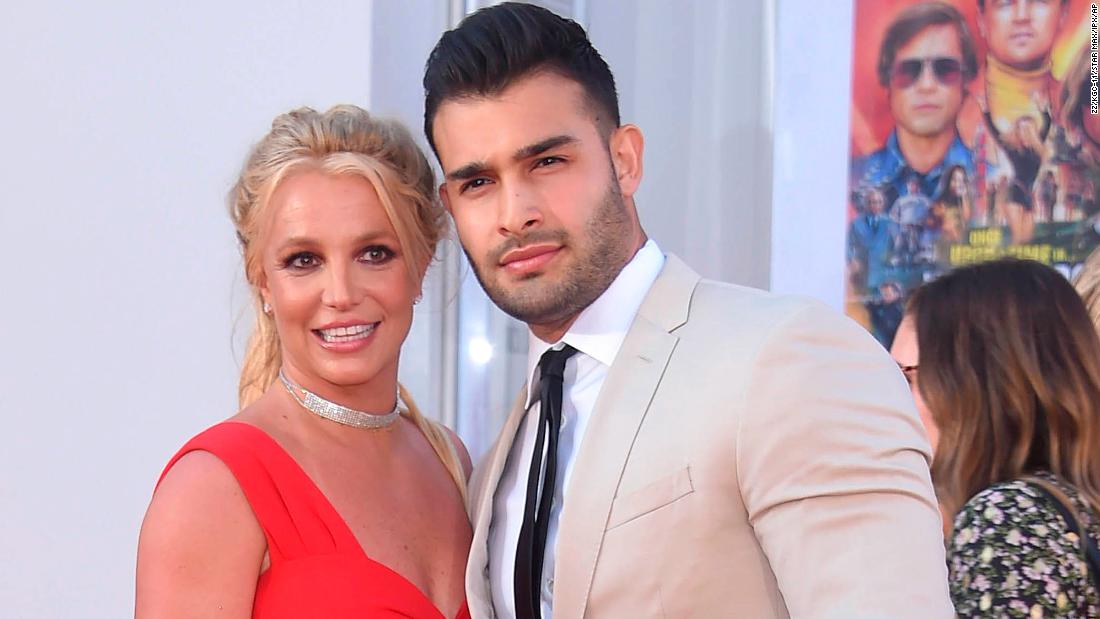 Britney Spears says she’s taking a break from social media