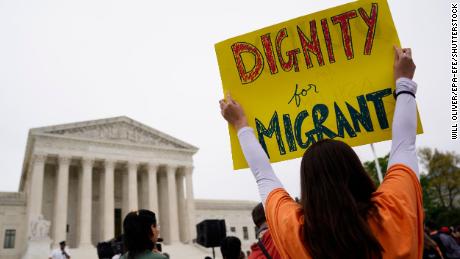 Supreme Court says Biden can end Trump era & # 39; Remain in Mexico & # 39;  immigration policy