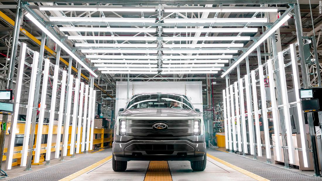 Ford F-150 Lightning electric pickup begins crucial product launch