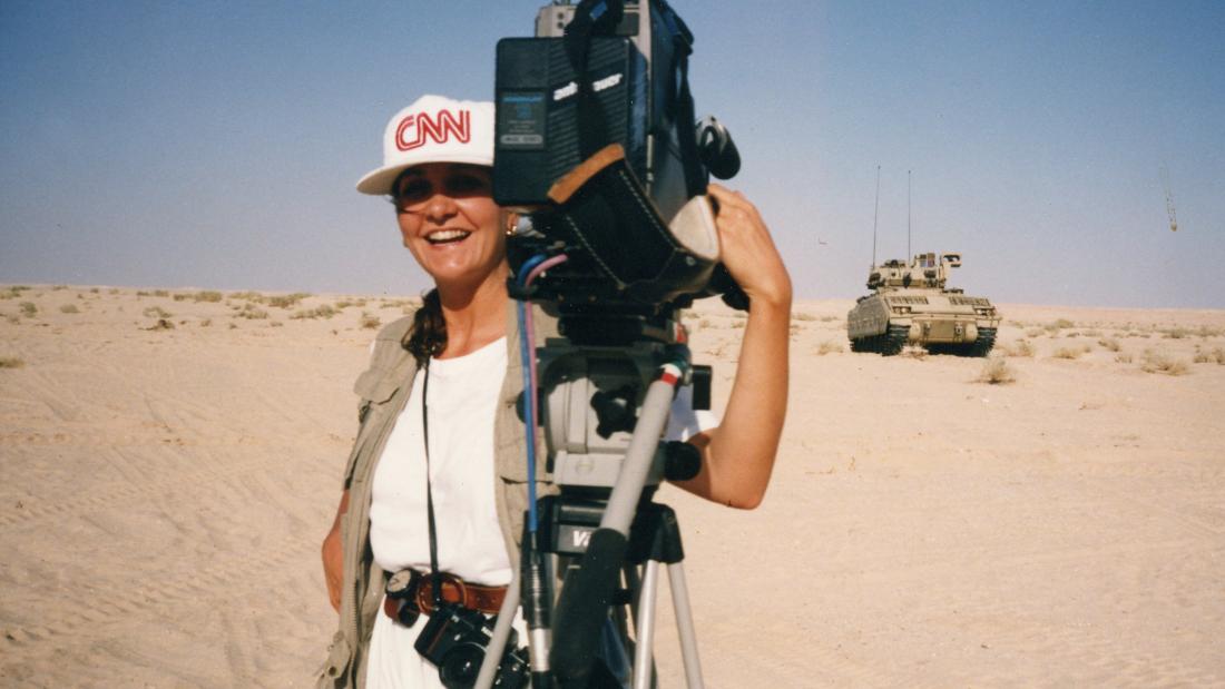 ‘We paid attention to the bystanders’: A look behind the camera at 5 trailblazing newswomen – CNN Video