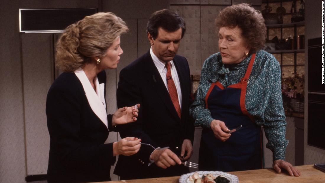 Joan Lunden, Charles Gibson and Child cook on ABC&#39;s &quot;Good Morning America&quot; in 1990. 