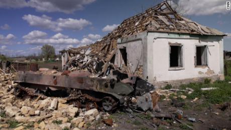 Scores flee for their lives ahead of Russia&#39;s sham independence vote in Kherson